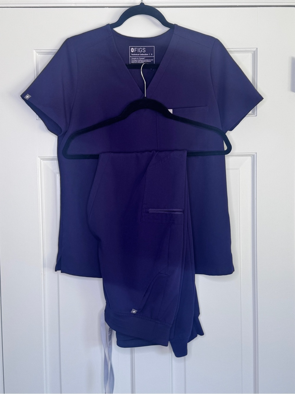 FIGS Dark Purple Set